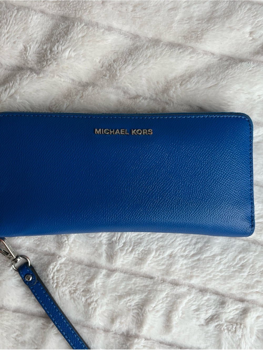 Michael Kors Blue Leather Zip Wallet with Wristlet
